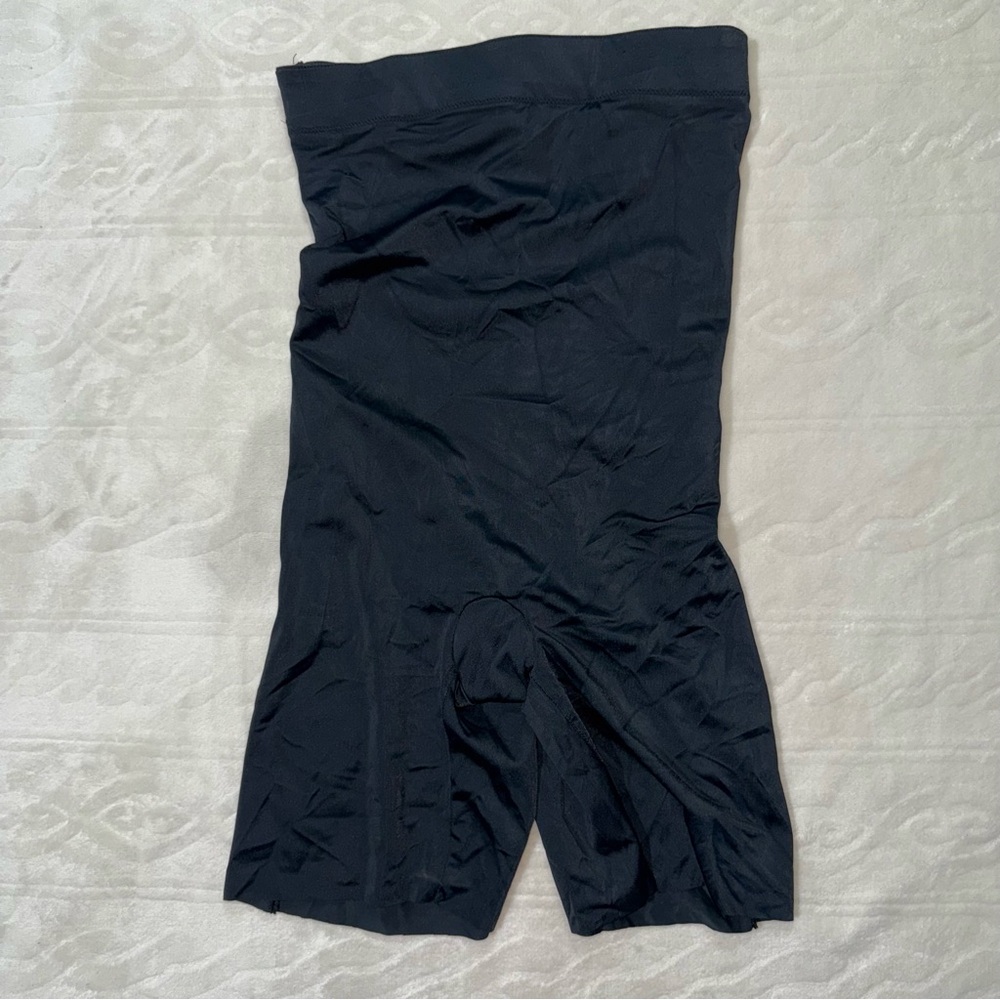 Assets‎ by Spanx shapewear shorts